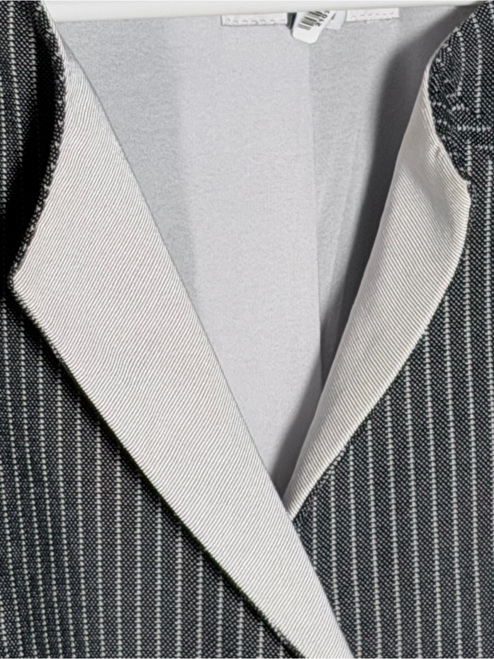 Armani Collezioni Women’s Gray Black Pinstripe Collarless Blazer - Picture 3 of 9
